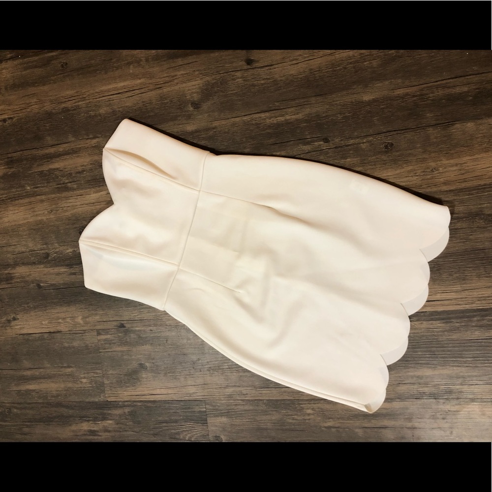 Tobi | White Scalloped Mini Dress | Medium